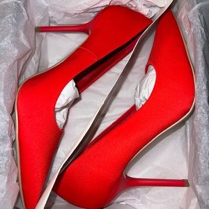 Brand new red pumps